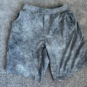 Size S - Lululemon Speckled Pacebreaker 7" Shorts